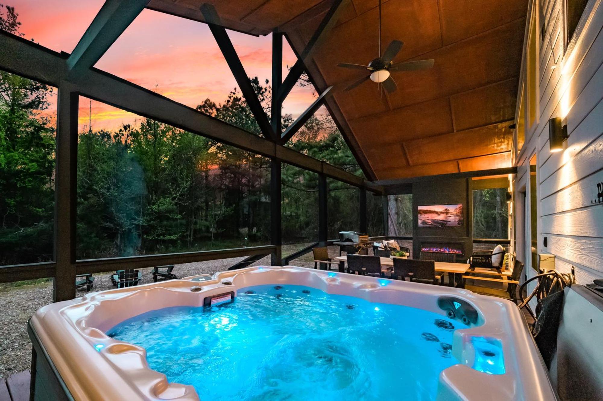 New Farmhouse-Chic Cabin With Hot Tub & Firepit Broken Bow Exterior foto